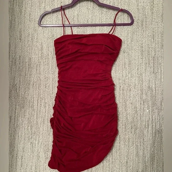 PRINCESS POLLY DARK RED SIZE 2 RUCHED DRESS - Picture 5 of 8